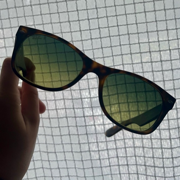 Ray-Ban Polarized Sunglasses with Matte Tortoise Finish - Picture 5 of 5